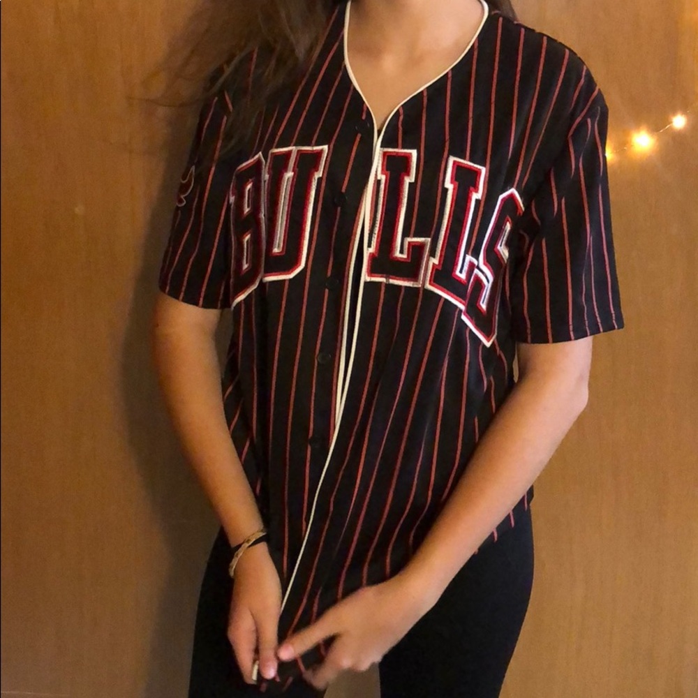 Chicago Bulls, Button up